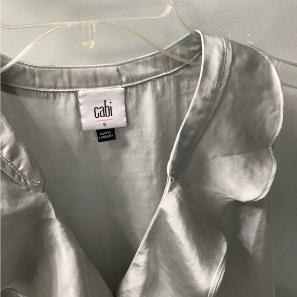 CAbi Shimmering Silver Ruffle Top Small - Picture 4 of 8